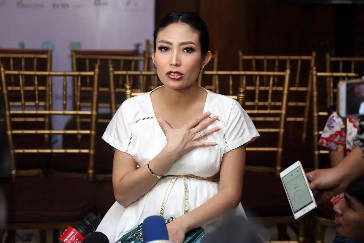[Bintang] Ayu Dewi