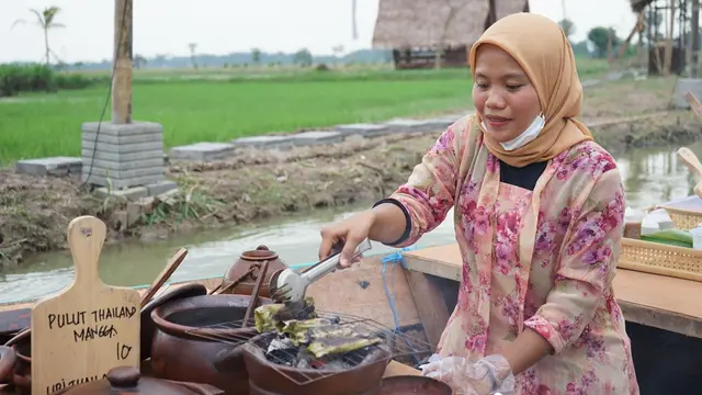 Pasar Terapung Sawah Lukis