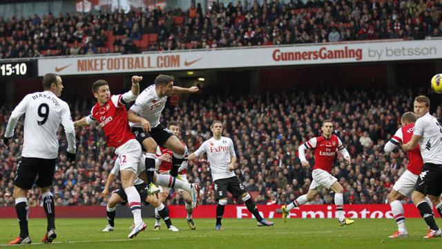 Babak I Arsenal Ditahan Fulham 2 2 Bola Liputan6 Com