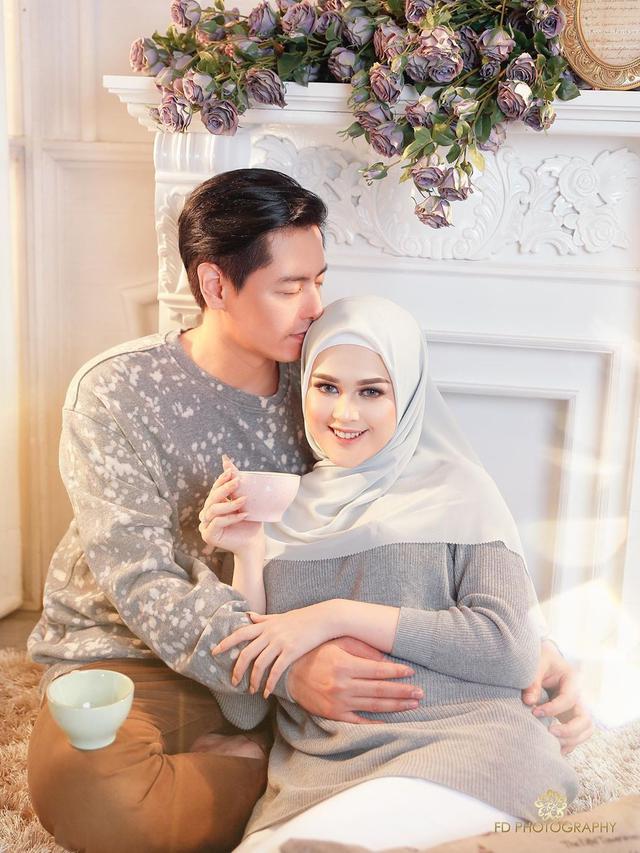 Mualaf Roger Danuarta Lebih Sering Ajarkan Cut Meyriska Soal Agama Showbiz Liputan6 Com
