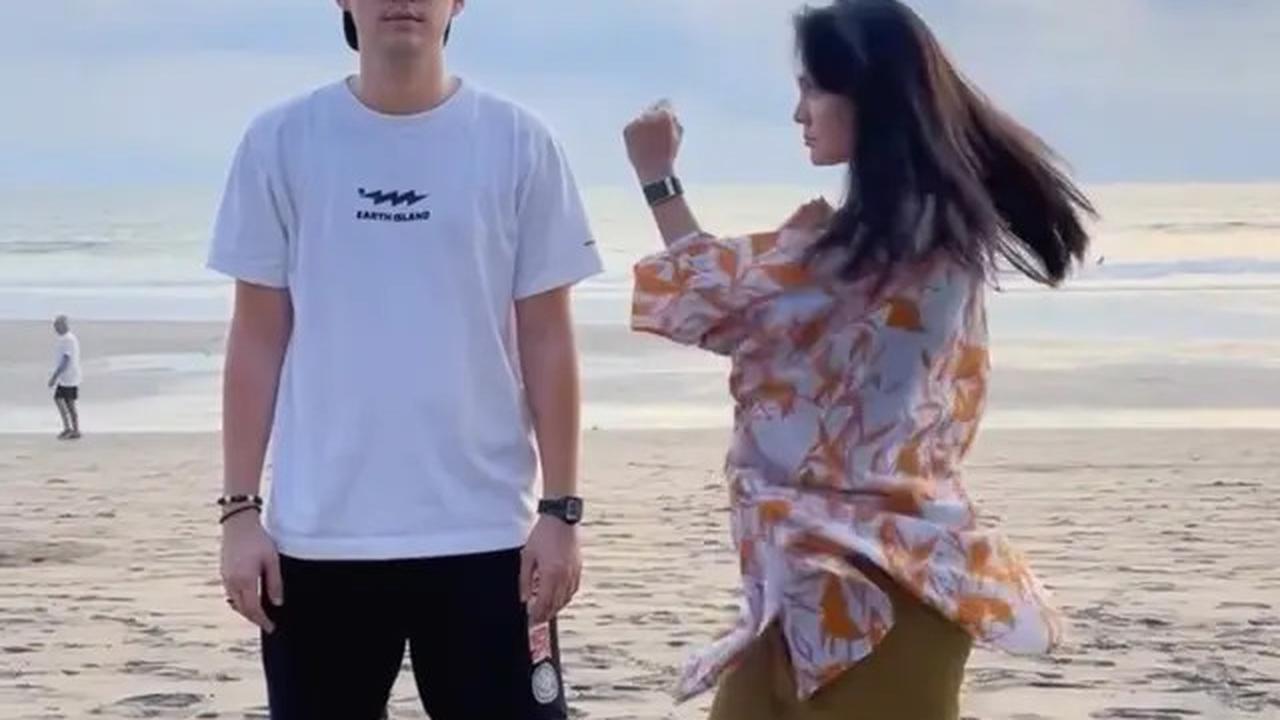 7 Padu Padan Outfit Celana Pendek Ala Maxime Bouttier, Santai Tapi Stylish