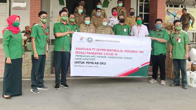 Semen Baturaja Salurkan Dana CSR di Tengah Pandemi Covid-19