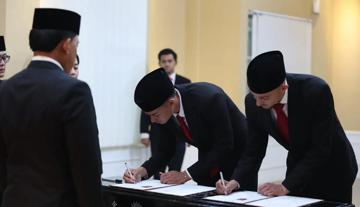 Dua pemain kelahiran Belanda yaitu Ivar Jenner dan Rafael Struick resmi menjadi Warga Negara Indonesia (WNI).  (Foto:Dok PSSI)