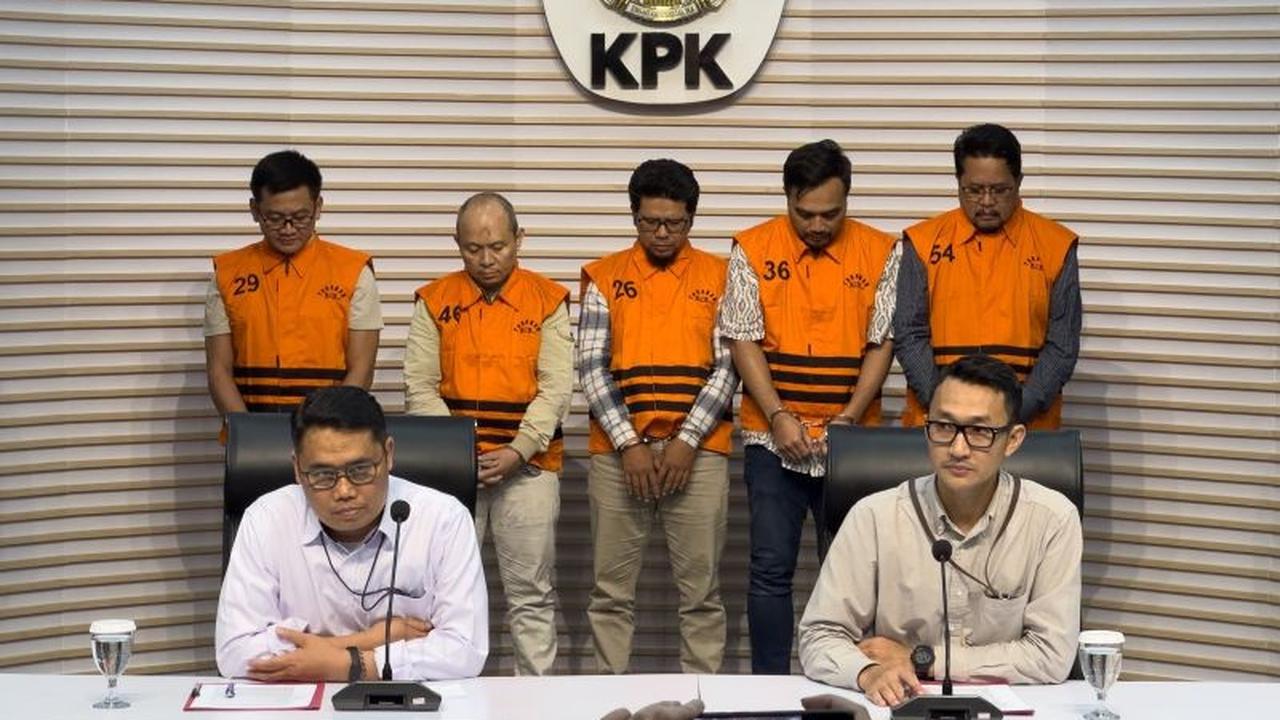 Siapa Saja? KPK Tahan Lima Tersangka Kasus Kredit Fiktif BPR Bank Jepara Artha