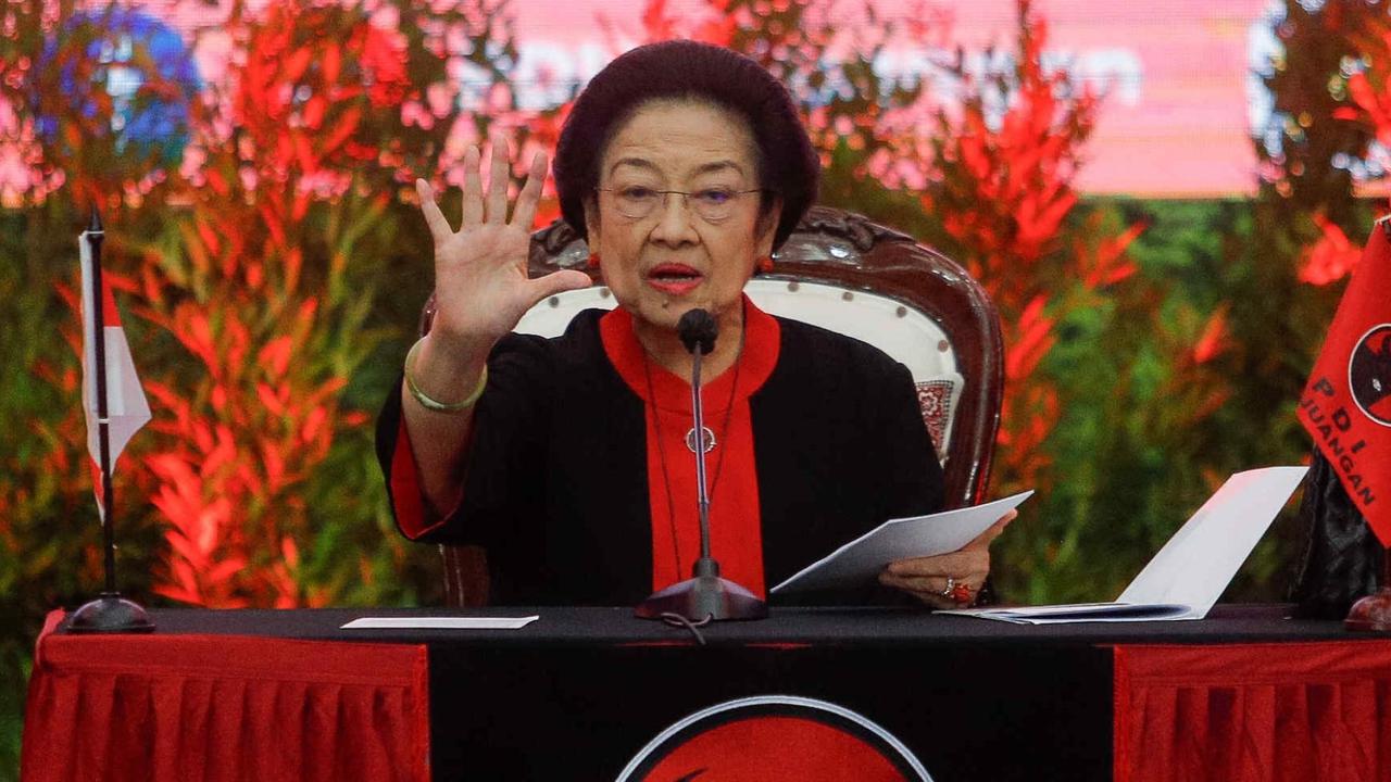 Megawati Ungkap Hasto Suka Nangis: Ngapain Sih Nangis, Enggak Ada Guna