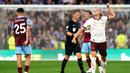 Kemenangan 3-0 Manchester City atas Burnley bertahan sampai peluit panjang ditiup wasit. (Mike Egerton/PA via AP)