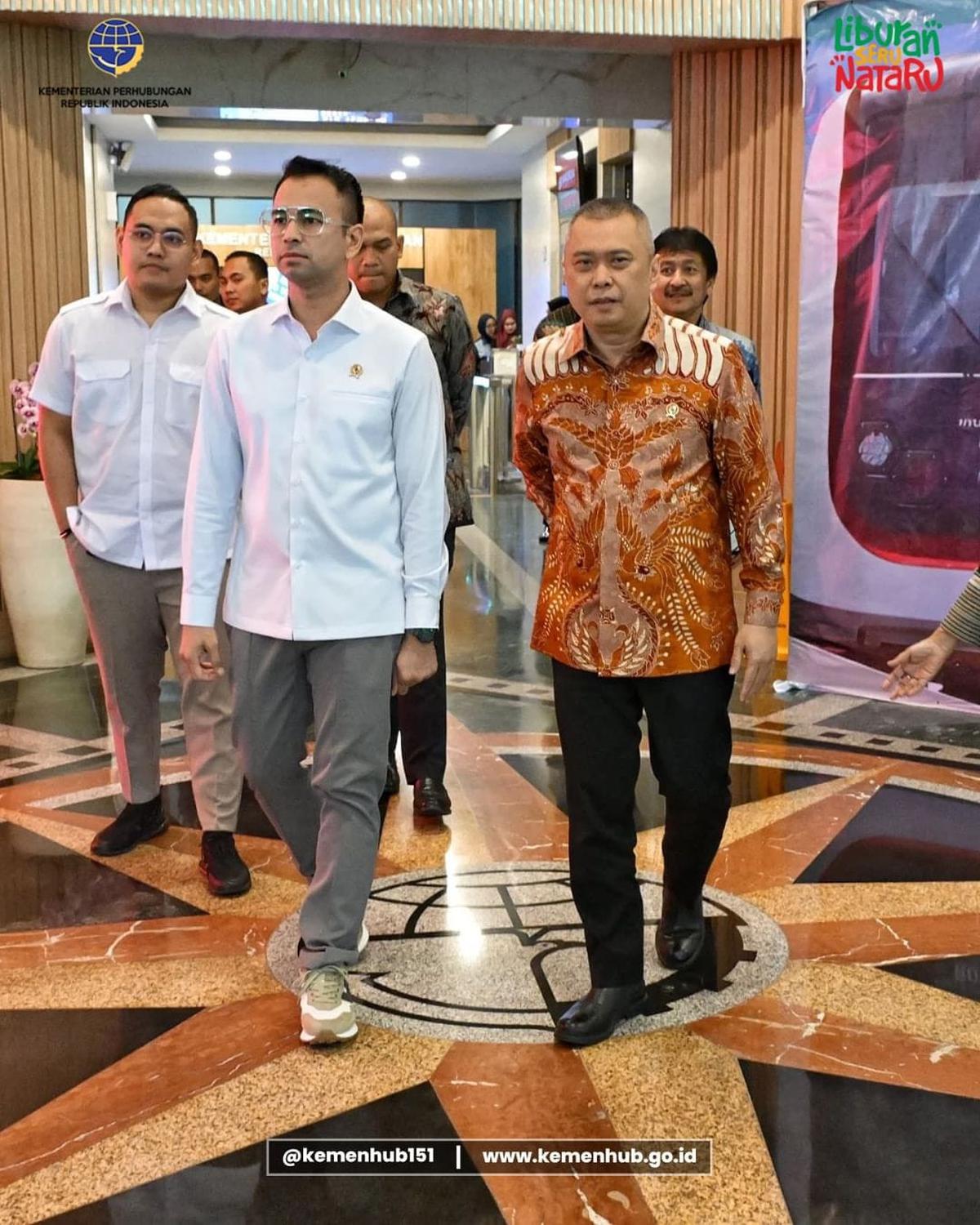 Potret Raffi Ahmad Aktif Bekerja sebagai Utusan Khusus Presiden, Kolaborasi dengan Kementerian Perhubungan