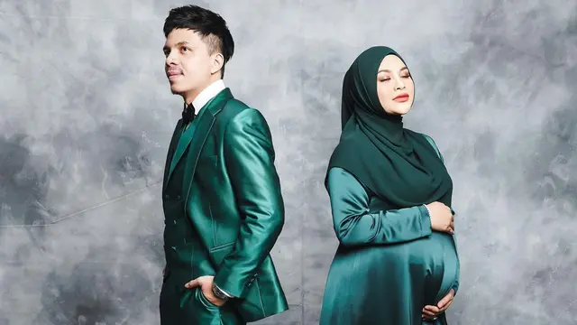 6 Gaya Fashion Aurelie Hermansyah dan Atta Halilintar yang Semakin Kompak, Pakai Outfit Bernuansa Senada