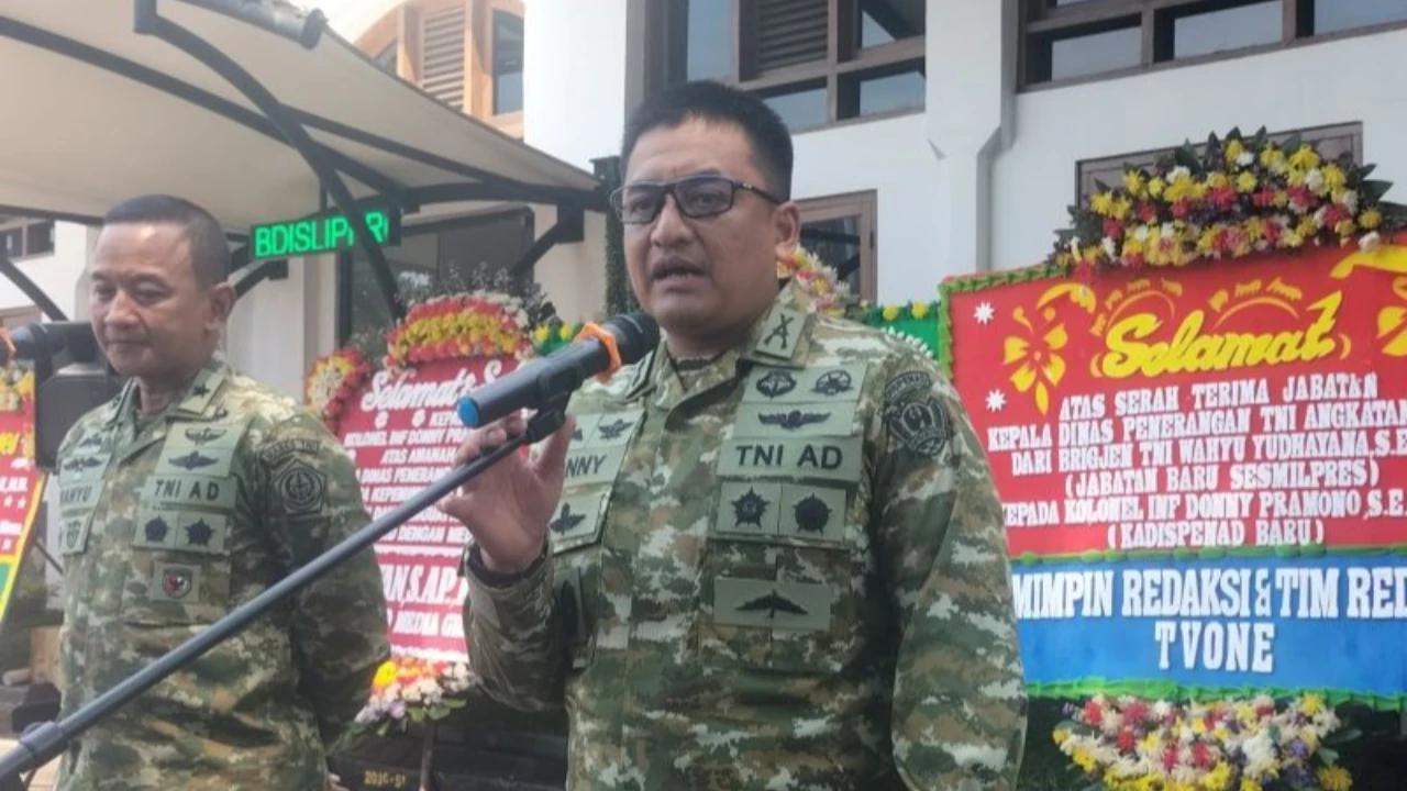 VIDEO: Kadispenad Donny Blak-blakan TNI Ditugaskan Jaga Tambang & Kilang "Belum Ada Perintah!"