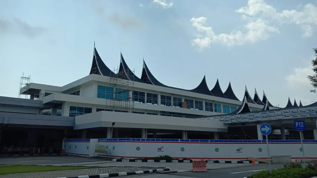 Bandara Internasional Minangkabau, Padang