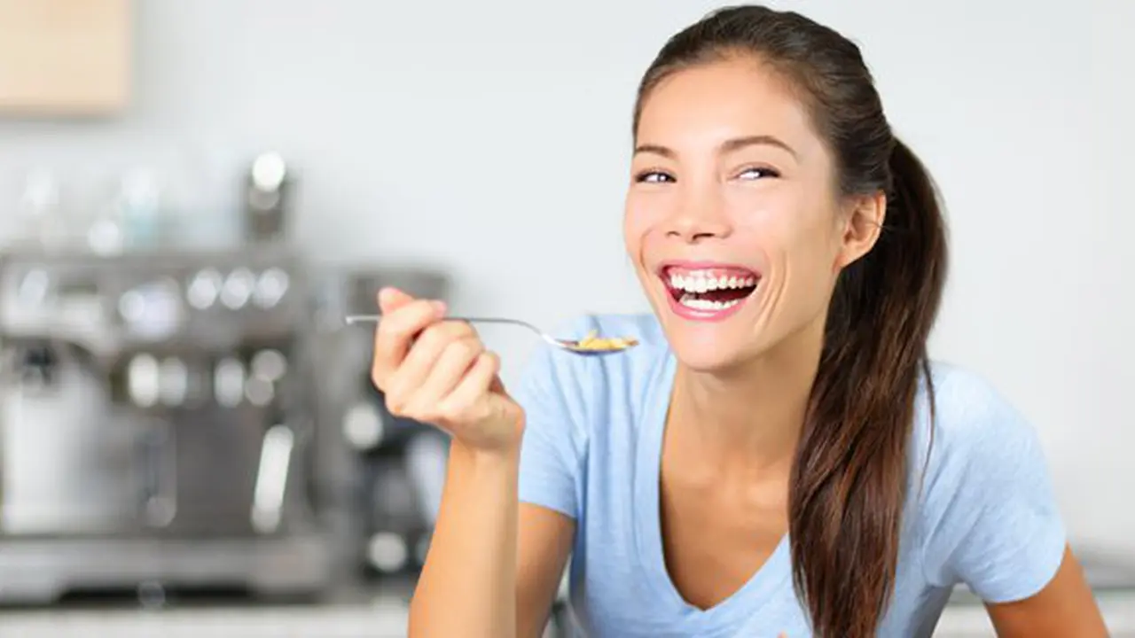 (c) Shutterstock