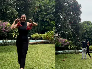 Di sela aktivitas ini, Ariel menunjukkan buah rambutan merah hasil panen mereka dengan senyuman bahagia. Momen santai seperti ini menjadi cara mereka untuk melepas penat di tengah jadwal promosi yang padat, termasuk menghadiri Gala Dinner bersama pemain lain seperti Caitlin Halderman dan Ardhito Pramono. Keceriaan mereka juga membawa suasana akrab dan penuh kebersamaan di antara para pemain dan kru. (Liputan6.com/IG/@arieltatum)