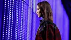 Model Bella Hadid saat tampil dalam acara Milan Fashion Week, Italia, (14/1). Model berusia 21 tahun itu tampil dengan busana koboi koleksi pakaian Fall-Winter 2018-19 milik Dsquared2. (AP Photo / Luca Bruno)