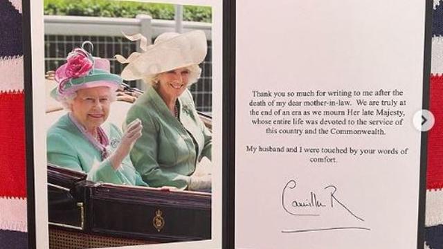 Terungkap Tanda Tangan Baru Permaisuri Camilla, Ada Huruf R yang Berarti Ratu