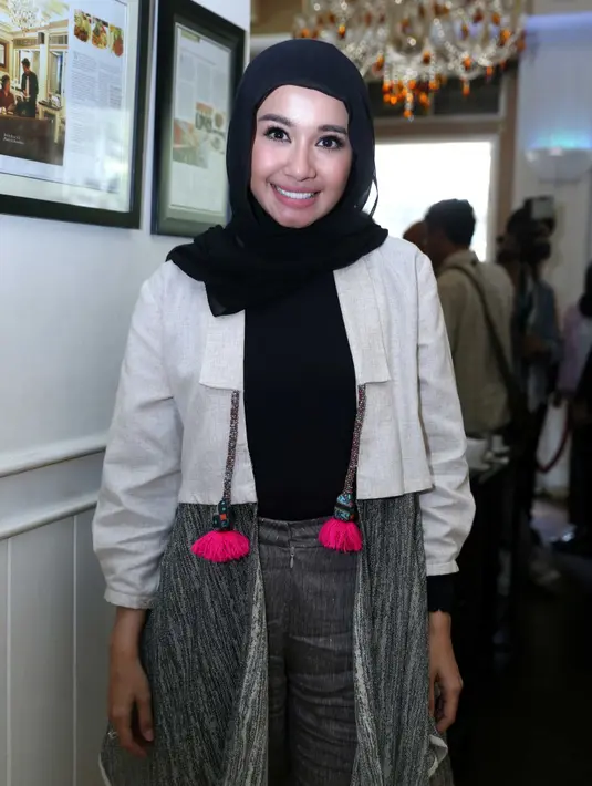 Apa daya, sebagai pemain Bella tidak kuasa melarang rumah produksi merilis film mereka 'Kakak' untuk tayang di layar lebar. (Nurwahyunan/Bintang.com)