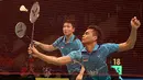 Tontowi Ahmad/Liliyana Natsir tampil memikat dan berhasil lolos ke babak semifinal Indonesia Open Premier Super Series. (Peksi Cahyo/Bola.com)
