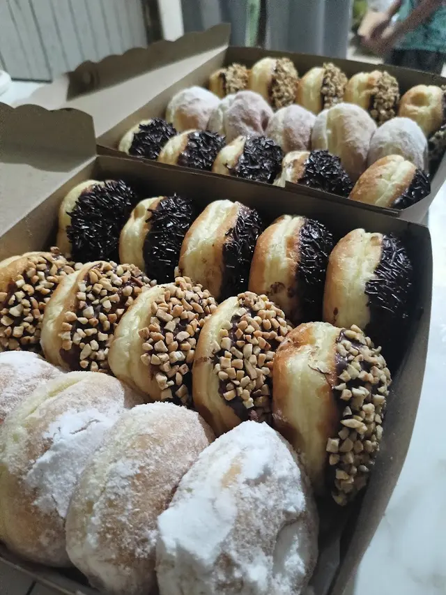 Rekomendasi Donat Enak di Jogja