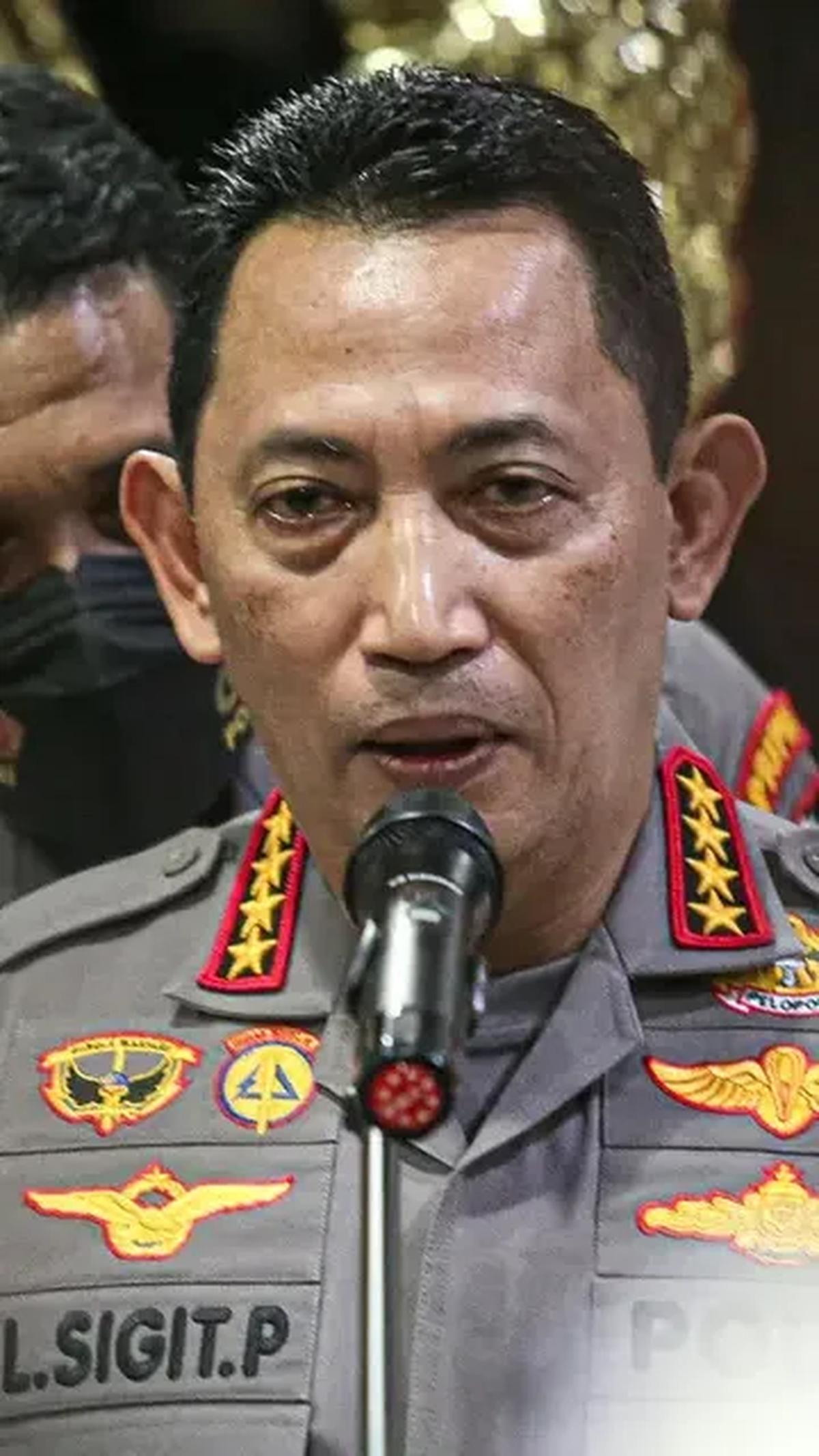 Kapolri Listyo Sigit Prabowo meminta kepada jajarannya untuk mengusut kebenaran akan perihal itu.