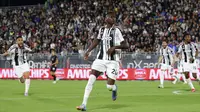 Randal Kolo Muani dari Juventus merayakan gol keduanya di laga Serie A kontra Venezia di Pier Luigi Penzo, Minggu, 25 Mei 2025. (Paola Garbuio/LaPresse via AP)