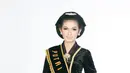 Inilah sosok dara ayu yang terpilih menjadi Putri Solo 2009. Namanya Selvi Ananda Putri yang tak lama lagi akan menjadi menantu Presiden Jokowi. 