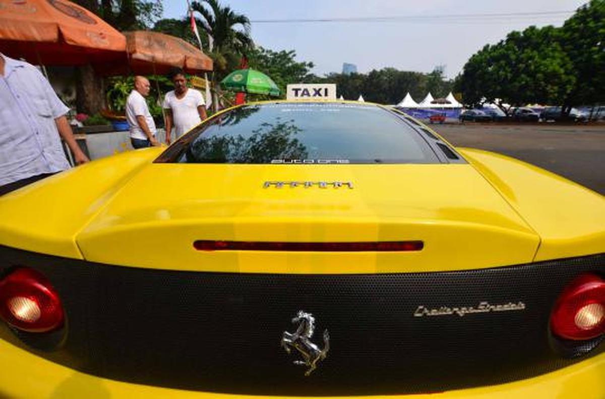 Taksi Ferrari, hanya untuk syuting film