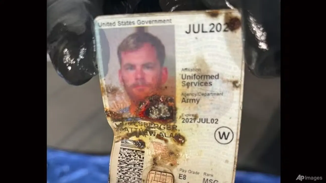 Foto yang dirilis oleh Departemen Kepolisian Las Vegas ini menunjukkan kartu identitas milik Matthew Livelsberger, yang ditemukan di dalam Tesla Cybertruck, yang terlibat ledakan di luar Trump International Hotel Las Vegas.