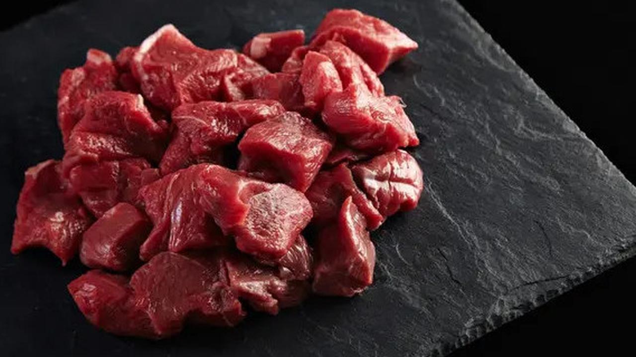 Apakah Daging Sapi Menyebabkan Darah Tinggi? Cermati Kandungan Nutrisi & Cara Konsumsinya yang Aman