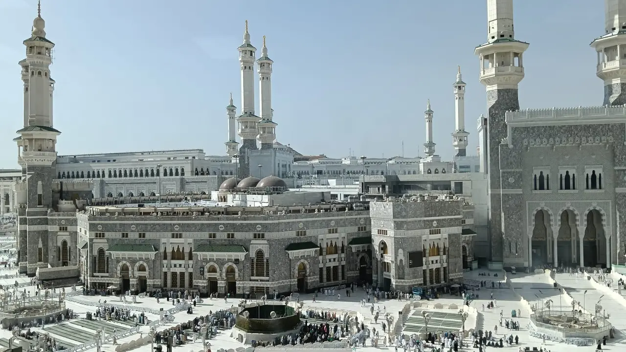 Imam Besar Arab Saudi: Haji Ilegal Adalah Dosa Besar