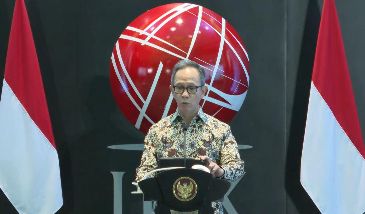 Dia menjelaskan, PDB Amerika Serikat tumbuh melambat 1,6 persen secara kuartalan dibandingkan sebelumnya yang tumbuh 3,4 persen.&nbsp;<br>