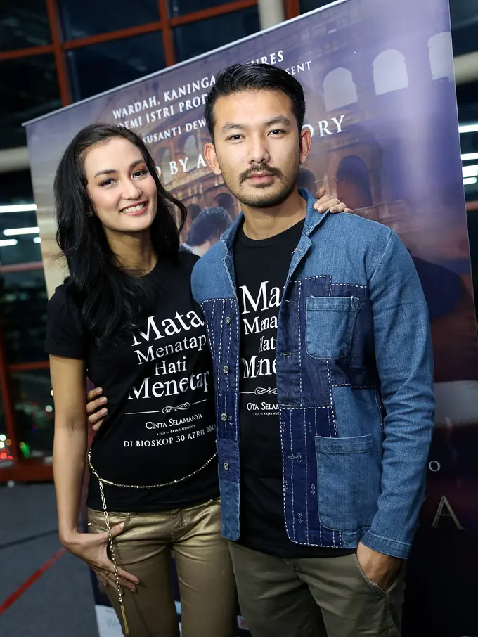 [Bintang] Rio Dewanto - Atiqah Hasiholan