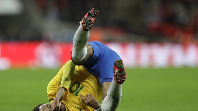 Neymar Jr, Brasil, Jepang