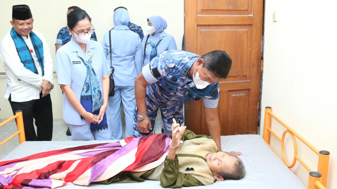 Ulang Tahun ke-4, Koopsudnas Berbagi Kebahagiaan Bersama Penghuni Panti Sosial