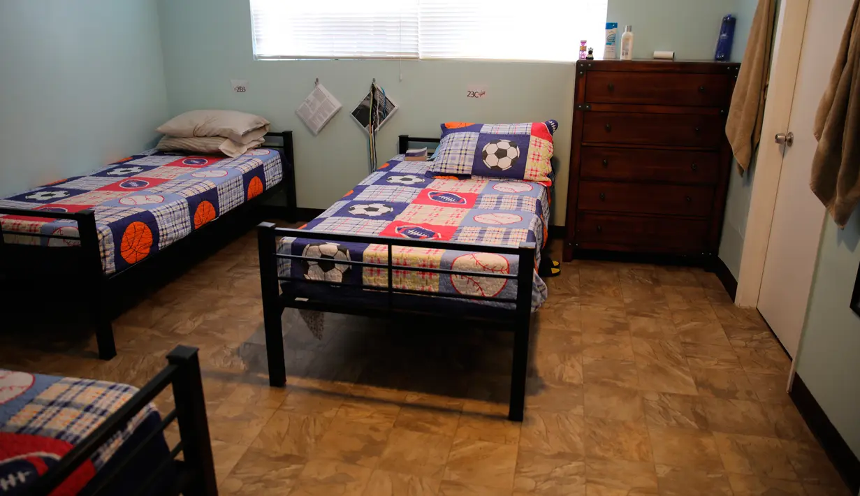Foto tanpa tanggal menunjukkan bagian dari tempat penampungan anak-anak imigran gelap dipisahkan dari orang tuanya di bawah kebijakan “tanpa toleransi” Presiden Donald Trump di Tornillo, Texas. (HHS' Administration for Children and Families via AP)