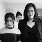 Prilly Latuconsina dan Risa Saraswati