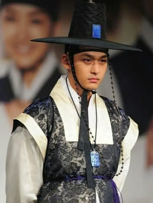 Jeon Tae Soo memulai karier sebagai aktor pada tahun 2007 dan terkenal dengan lewat peran antagonisnya di "Sungkyunkwan Scandal". Drama terakhirnya adalah "King's Daughter, Soo Baek Hyang" pada 2014 lalu. (wk/kr). (instagram/k_dramaindo)