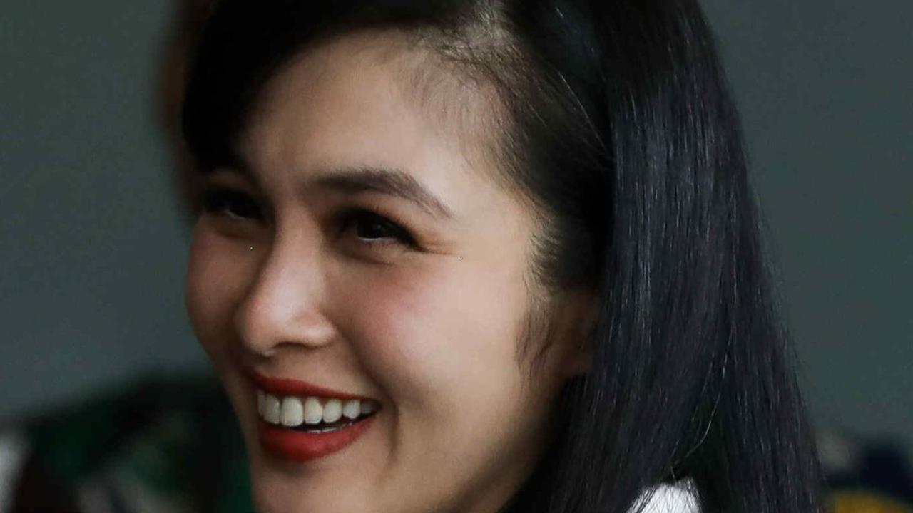 Sebelumnya, Kejagung memang telah menyatakan tidak menutup kemungkinan akan memeriksa aktris Sandra Dewi. Terlebih, suaminya yakni Harvey Moeis telah ditetapkan sebagai tersangka dalam perkara tersebut.&nbsp;Liputan6.com/Herman Zakharia
