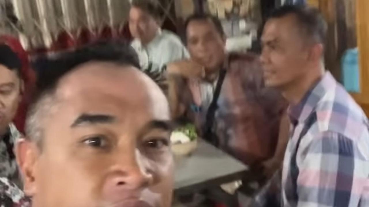 Ada teman-temannya<br>