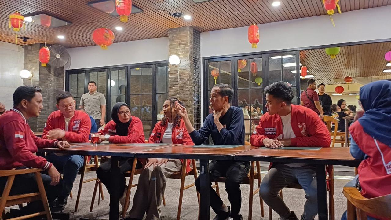 Dekat dengan Jokowi, PSI Dinilai Paling Mungkin Adopsi Partai Super Tbk