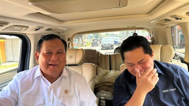 Momen Menteri Pertahanan Prabowo Subianto semobil dengan Menteri BUMN Erick Thohir