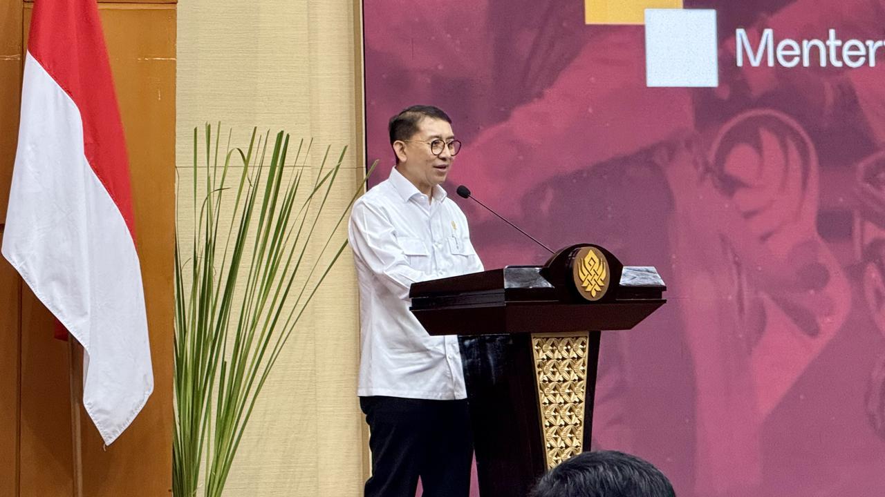 Fadli Zon: Taufiq Ismail Adalah Bapak Sastra Indonesia
