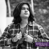 Eksklusif Esa Sigit (Foto: Adrian Putra, Digital Imaging: M. Iqbal Nurfajri/Bintang.com)