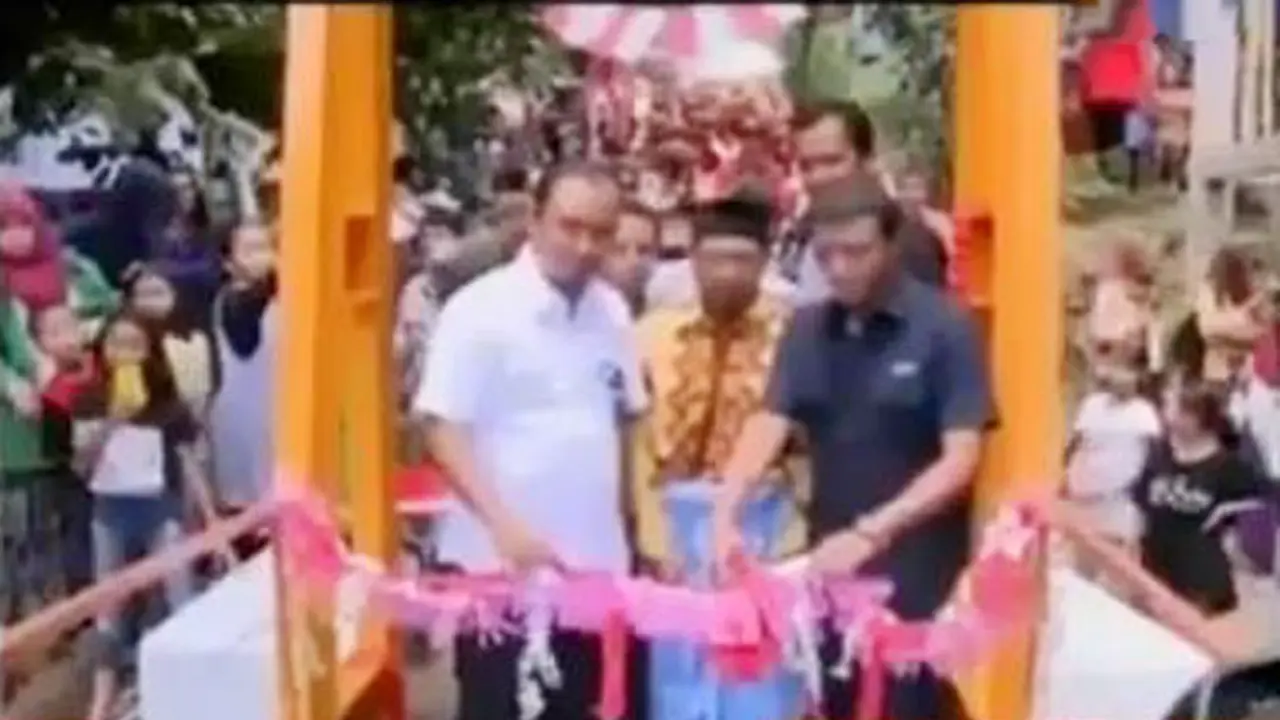 VIDEO: SCTV Meresmikan Jembatan Asa ke-8 di Gowa