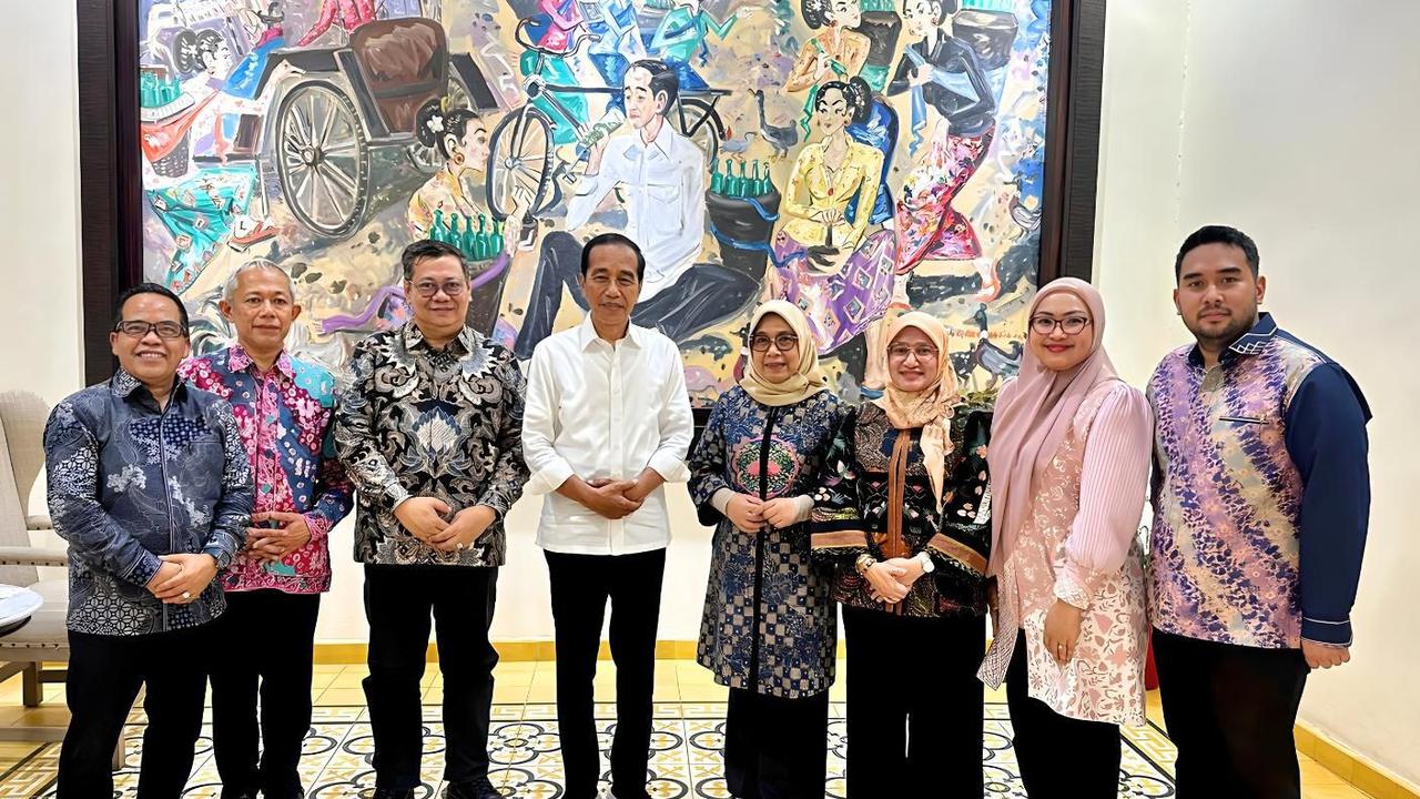 TASPEN telah melakukan penyerahan manfaat Program Pensiun dan Tabungan Hari Tua (THT) kepada Presiden RI ke-7, Joko Widodo