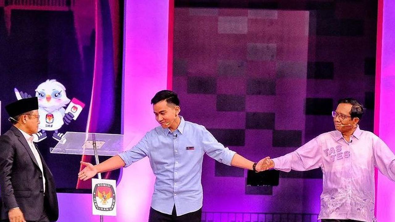 "Misalnya NZE atau net zero emission itu kan umum, ya harusnya ngerti lah," ujar Bobby.
