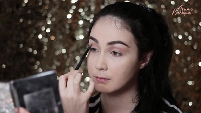 Tutorial Makeup Untuk Ngantor Ala Arumi Bachsin Bisa Disontek Untuk Rapat Virtual Lifestyle Liputan6 Com