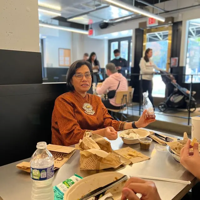 Tangkapan layar Instagram pribadi Menteri Keuangan Sri Mulyani Indrawati saat berada di Washington DC, Amerika Serikat. Selasa (18/10/2022).