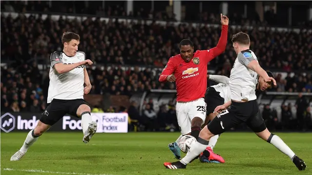 Penyerang Manchester United, Odion Ighalo.