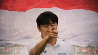 Timnas Indonesia - Shin Tae-yong, Suporter Timnas, Bendera Indonesia (Bola.com/Adreanus Titus)