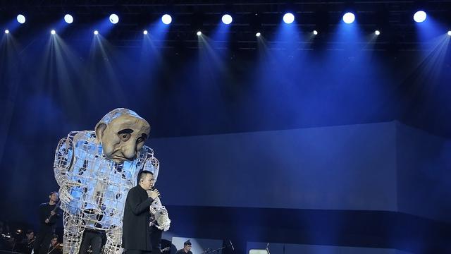 Konser Monokrom Tulus