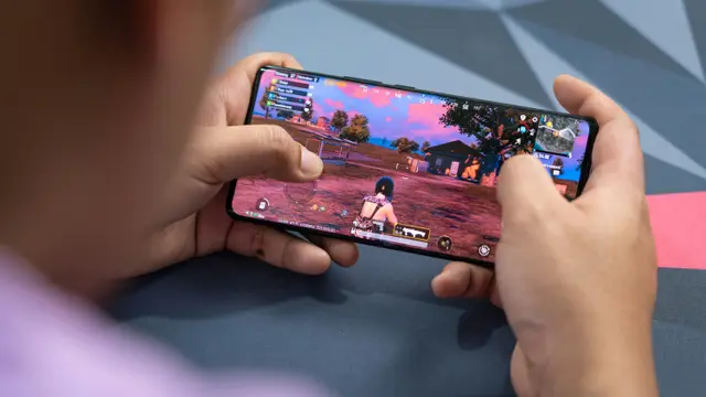 Ilustrasi gim seluler, online, PUBG